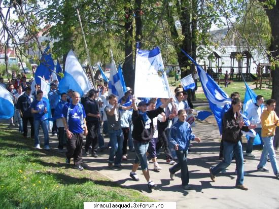 in drum spre marele meci gloria 2-0 steluta poze cu galeria